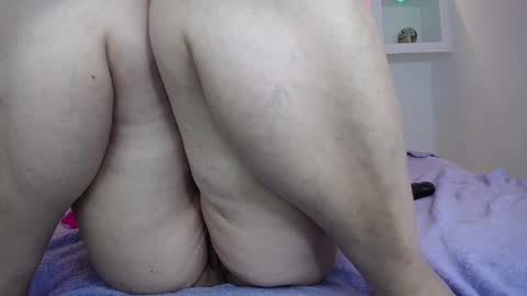 Snapshot of cat_wild chatting on January 17, 12:20 am Marce online show from January 17, 12:20 am