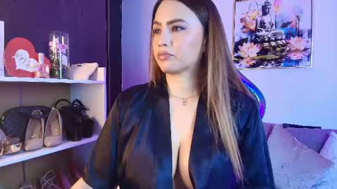 Snapshot of cata_alvarezz chatting on July 6, 6:32 pm catalina online show from July 6, 6:32 pm