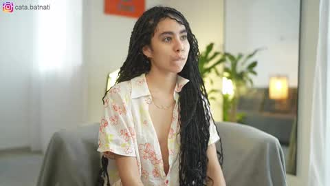 Catalina online show from March 6, 2:57 pm