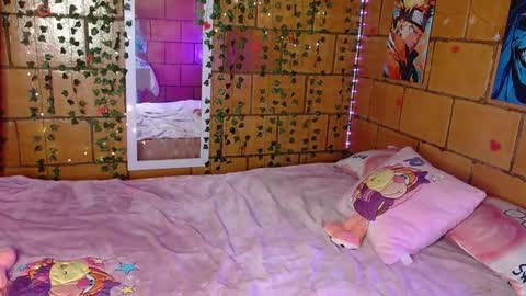 Snapshot of cata_snow chatting on March 11, 12:38 am Cata Snow online show from March 11, 12:38 am