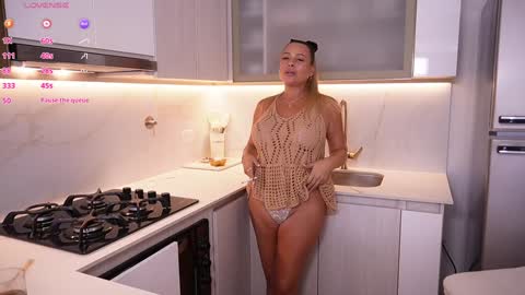 Snapshot of catajaramillo chatting on January 25, 7:18 pm Catalina Onlyfans catajaramillo07 online show from January 25, 7:18 pm