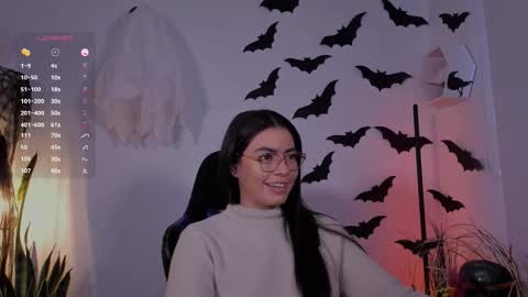 MACARENA online show from October 22, 8:30 pm