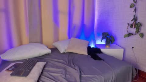 catalella_rouse online show from March 7, 8:17 pm