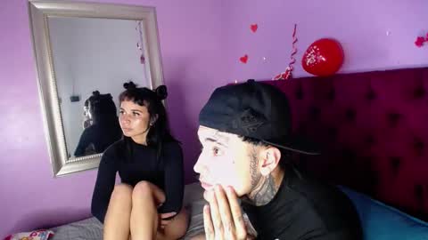 Snapshot of catalellaandpaul chatting on February 27, 5:02 am CatalellaAndPaul online show from February 27, 5:02 am