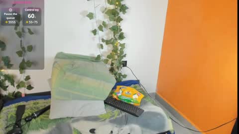 cataleya19__ online show from February 1, 11:32 am