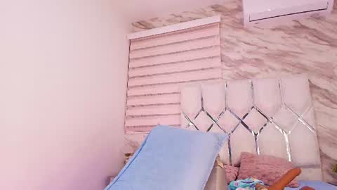 Snapshot of cataleya__ebony chatting on June 13, 3:15 am cataleya online show from June 13, 3:15 am