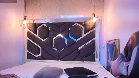 Cataleya online show from November 5, 11:10 am