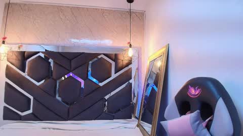 Cataleya online show from November 19, 10:59 am