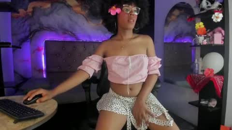 cataleyamoon_ online show from May 6, 7:52 pm