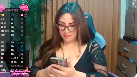 Snapshot of catalina3772516 chatting on December 20, 2:51 am catalina3772516 online show from December 20, 2:51 am