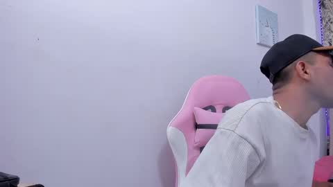 Cata y Roger online show from January 4, 7:34 pm