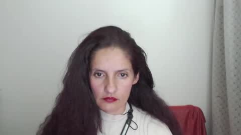 Snapshot of catalina_duran1 chatting on February 27, 3:50 am catalina online show from February 27, 3:50 am