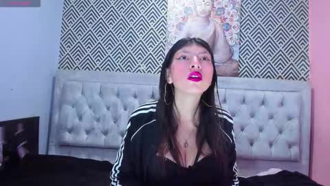 CATLINA HERRERA online show from October 13, 1:33 pm