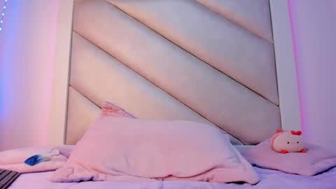 Snapshot of catalina_jade chatting on September 10, 2:06 pm Cata online show from September 10, 2:06 pm