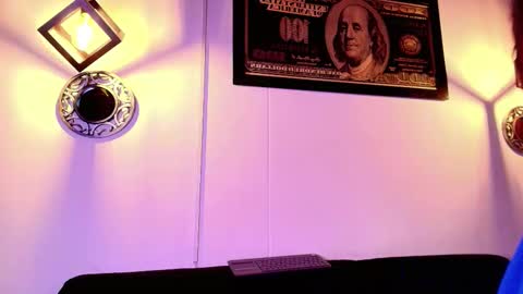 Catalina online show from November 10, 1:48 am