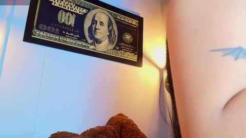 Snapshot of catalina_santana20 chatting on March 18, 5:27 pm Catalina online show from March 18, 5:27 pm