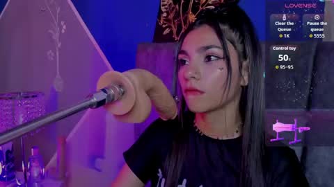 catalina_whore1 online show from May 19, 8:48 pm