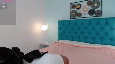 Catalina online show from February 4, 3:23 am