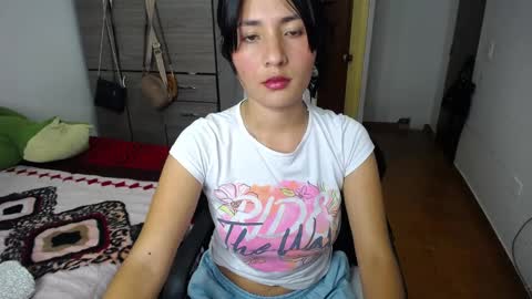 Snapshot of catalinahounn chatting on February 18, 3:10 am catalinahounn online show from February 18, 3:10 am