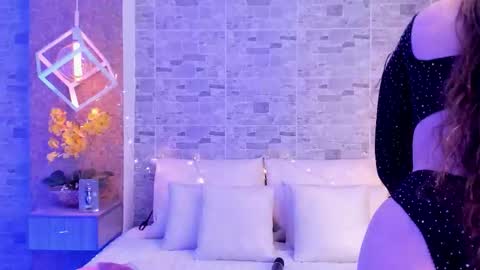 Snapshot of catalinnathompson chatting on November 20, 11:54 am CatalinnaThompson online show from November 20, 11:54 am