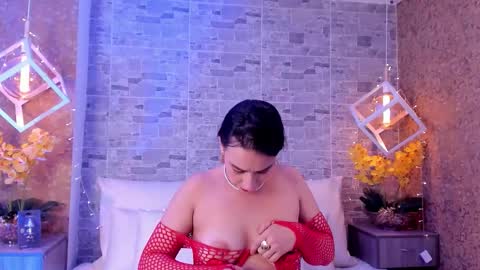 Snapshot of catalinnathompson chatting on December 4, 12:03 pm CatalinnaThompson online show from December 4, 12:03 pm