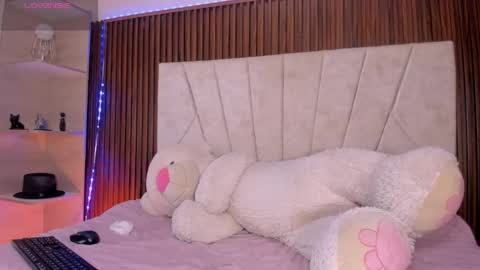 catalleya_f online show from May 14, 7:53 pm