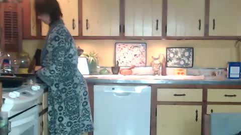 Snapshot of catalystic chatting on October 3, 11:24 pm CATALYSTIC online show from October 3, 11:24 pm