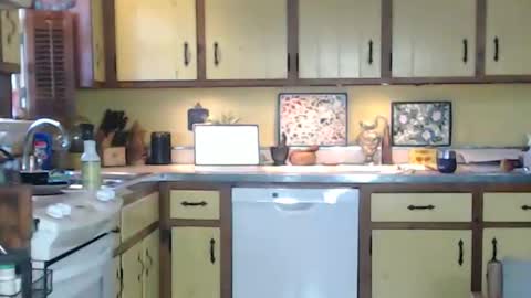 Snapshot of catalystic chatting on October 9, 8:51 pm CATALYSTIC online show from October 9, 8:51 pm