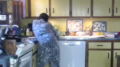 Snapshot of catalystic chatting on October 18, 7:36 pm CATALYSTIC online show from October 18, 7:36 pm