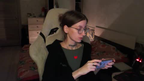 Snapshot of cath_dysphoria_ chatting on October 21, 8:20 pm CATH online show from October 21, 8:20 pm