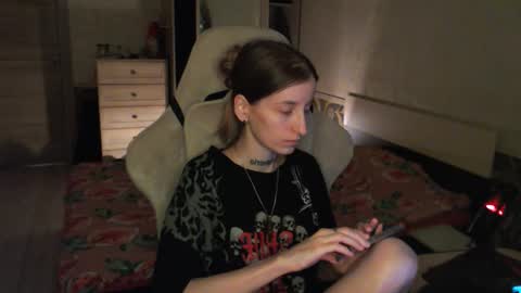 Snapshot of cath_dysphoria_ chatting on October 23, 9:35 pm CATH online show from October 23, 9:35 pm