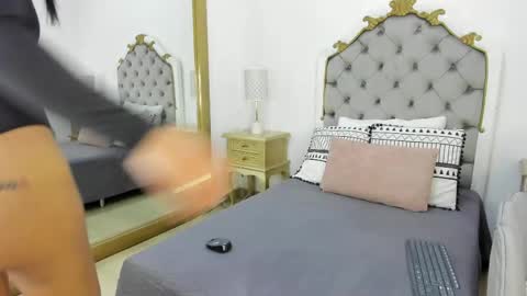 Snapshot of cathaleja_20_ chatting on April 1, 7:44 pm cathaleja_20_ online show from April 1, 7:44 pm