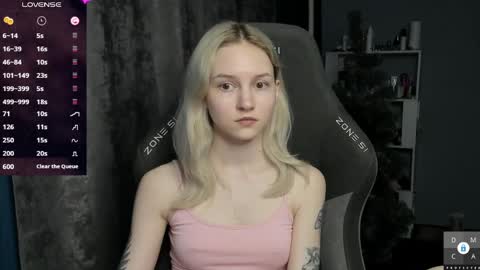 Snapshot of cathell chatting on April 1, 4:48 pm Sam online show from April 1, 4:48 pm