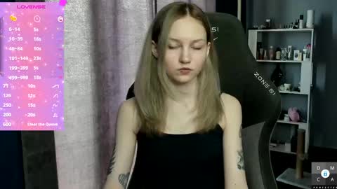 Sam online show from May 31, 1:51 pm