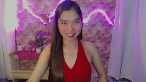 catherine_365 online show from May 4, 7:21 pm