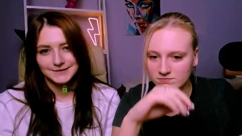 Snapshot of catherine_kitty chatting on February 21, 7:21 pm Catherine online show from February 21, 7:21 pm