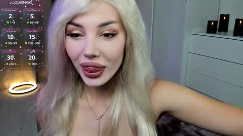 Snapshot of cathyvelor chatting on September 29, 2:16 am Cathy online show from September 29, 2:16 am