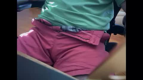 Snapshot of catmandoo21001 chatting on October 3, 3:42 pm catmandoo21001 online show from October 3, 3:42 pm