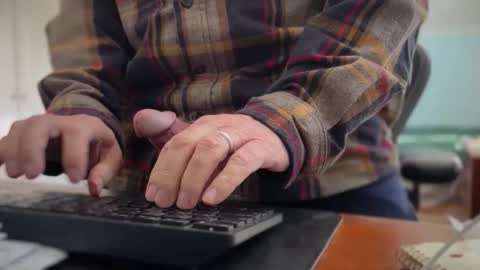 Snapshot of catmandoo21001 chatting on February 2, 5:33 pm catmandoo21001 online show from February 2, 5:33 pm