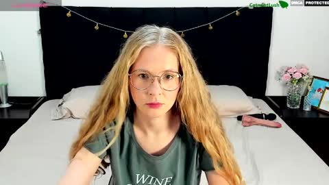 CatmintLush online show from May 3, 11:33 pm