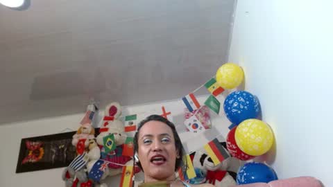 Snapshot of catrina_chan chatting on June 14, 1:36 am catrina_chan online show from June 14, 1:36 am