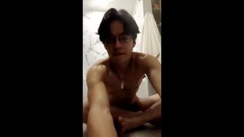 Snapshot of cats_summer chatting on December 5, 7:39 am cats_summer online show from December 5, 7:39 am