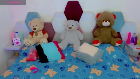 Snapshot of cattaleya_skinny chatting on January 23, 4:09 am cattaleya skinny online show from January 23, 4:09 am