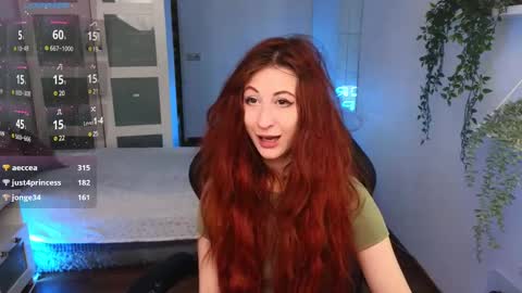 Snapshot of caty_cuddly chatting on February 23, 12:05 pm caty_cuddly online show from February 23, 12:05 pm