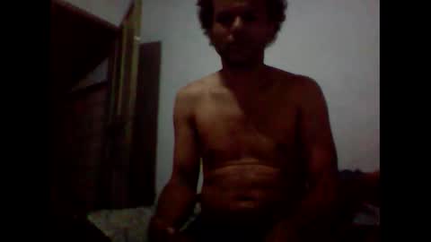 Snapshot of cazalhotbr chatting on February 2, 9:34 pm hanging out online show from February 2, 9:34 pm