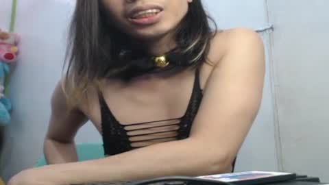 Snapshot of cb_account639497 chatting on December 10, 4:02 am FlirtyPixel online show from December 10, 4:02 am