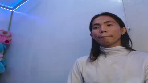 Snapshot of cb_account639497 chatting on December 10, 7:11 pm FlirtyPixel online show from December 10, 7:11 pm