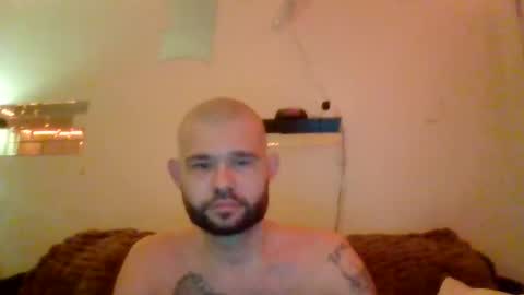 Snapshot of cchinchin169 chatting on March 28, 6:35 am chin online show from March 28, 6:35 am