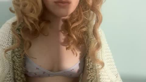 Claire online show from February 22, 9:57 pm