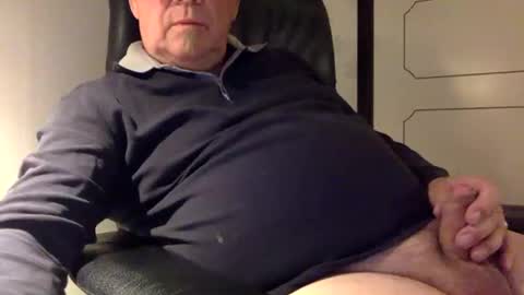 Snapshot of ccpower chatting on December 18, 5:10 pm ccpower online show from December 18, 5:10 pm